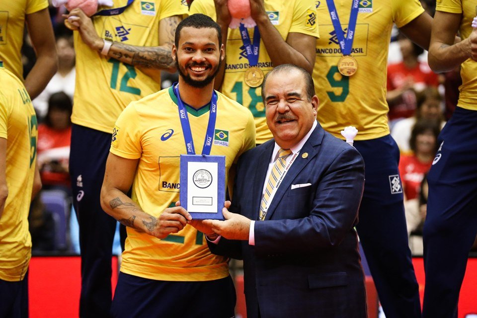 Jovem oposto, Alan é eleito melhor jogador do mundial de vôlei