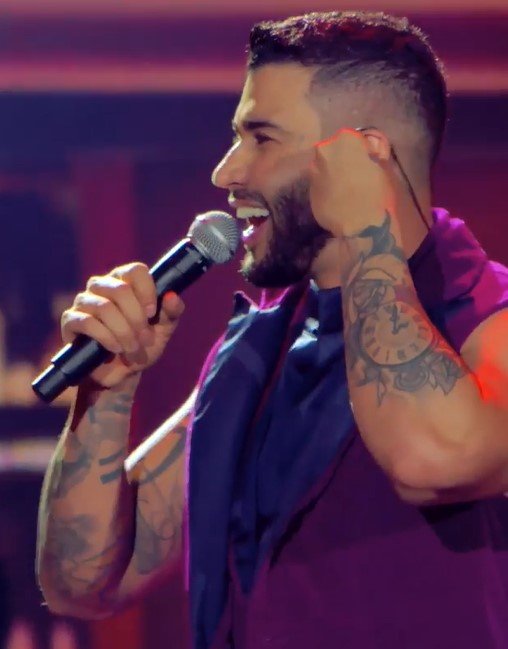 Gusttavo Lima se apresentando em show