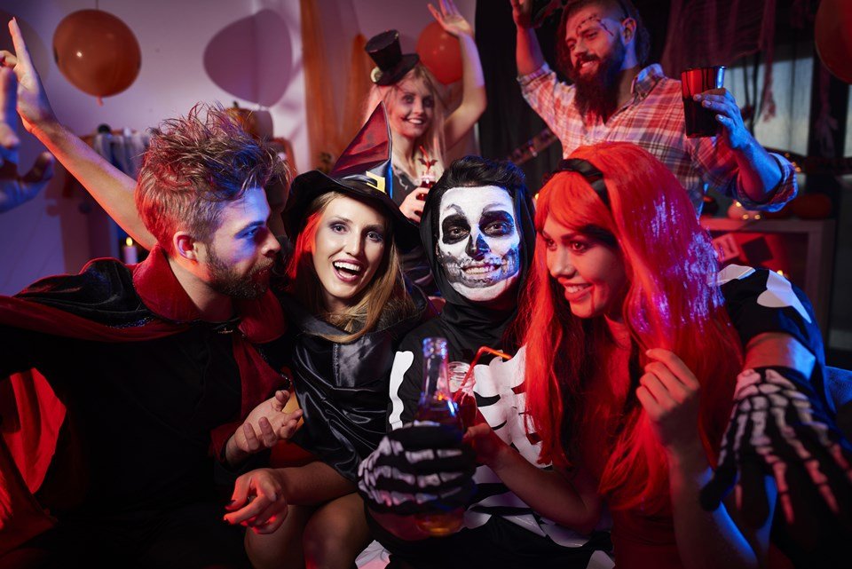 Mascara Bruxa Assustadora em Látex Halloween Festas em Promoção na  Americanas