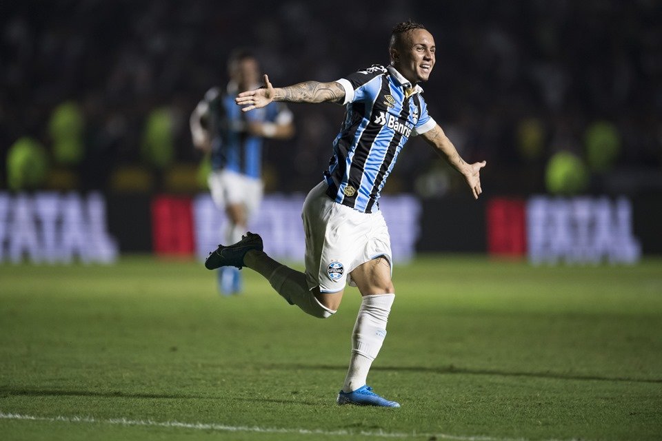 Corinthians goleia o Palmeiras e chega à sexta final seguida do Brasileiro  - Placar - O futebol sem barreiras para você