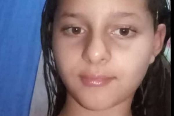menina 12 anos