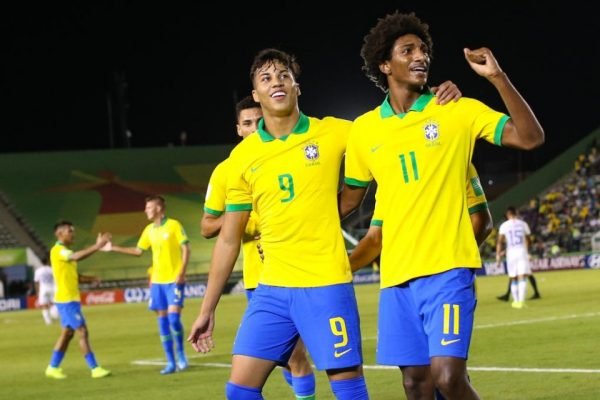 Mundial Sub-17: Chile dificulta, mas Brasil vai às quartas