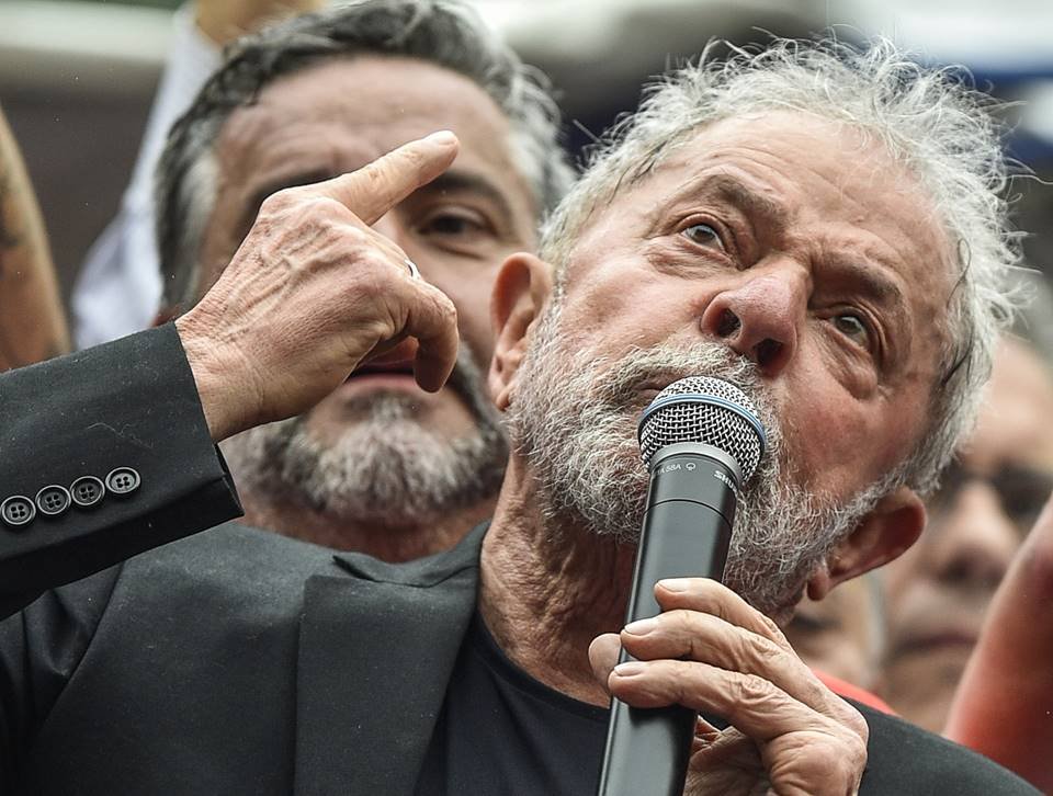 Lula Ciro escolheu ir a Paris e xingar quem n o votou nele