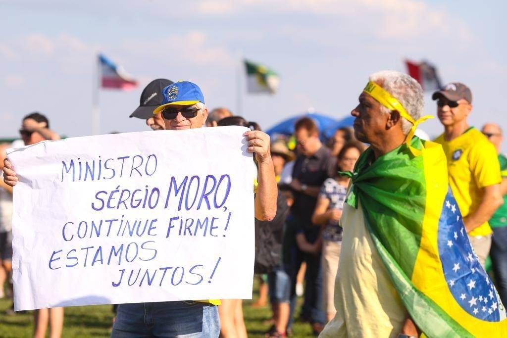 Vem Pra Rua Reúne 3 Mil Manifestantes Contra STF Em Brasília | Metrópoles