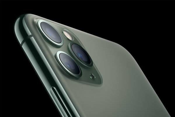 Apple_iPhone-11-Pro_Matte-Glass-Back_091019_big.jpg.large_
