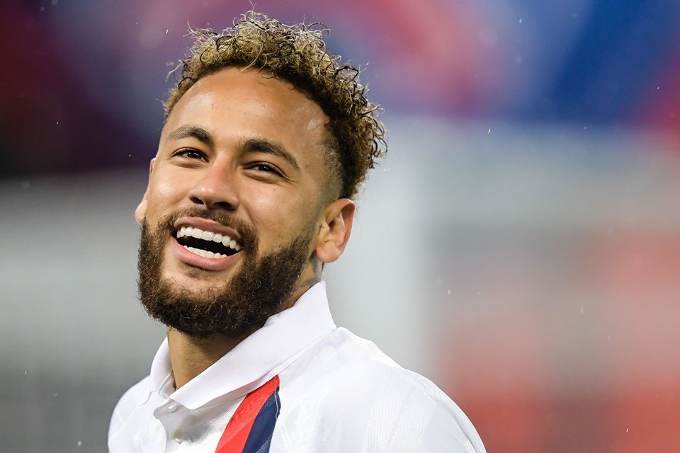 Liga dos Campeões: Neymar se destaca, PSG goleia e segue invicto