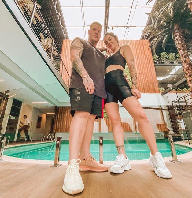 Ferrugem e a esposa Thais Vasconcellos