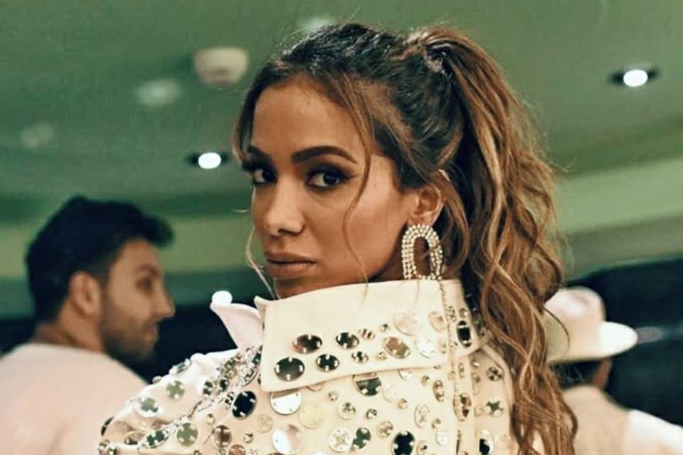 Anitta anuncia que criará perfil em site de conteúdo adulto