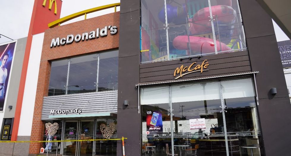 Dois jovens funcionários morrem eletrocutados em um McDonald’s