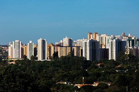 vários prédios