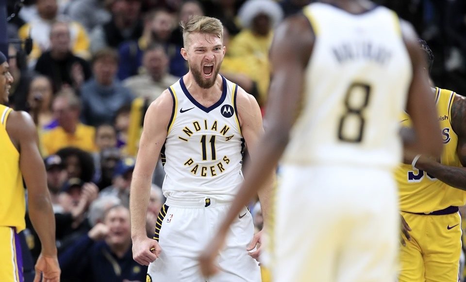 Sabonis ofusca LeBron James e Pacers surpreendem Lakers na NBA