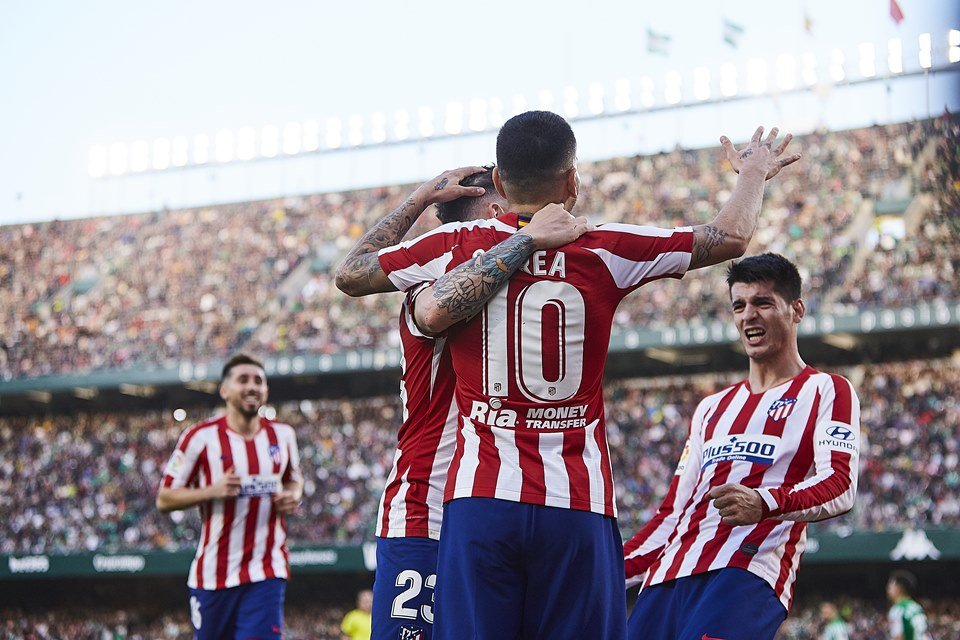 Atlético de Madrid derrota o Betis fora e entra no G4 da La Liga