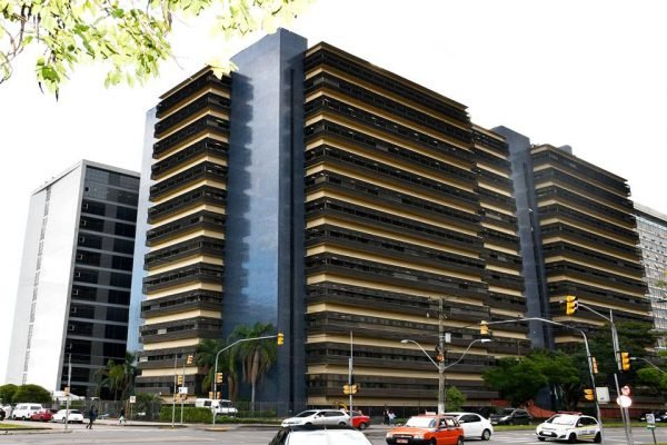 imagem colorida da fachada do Tribunal de Justiça do Estado do Rio Grande do Sul (TJRS) - Metrópoles