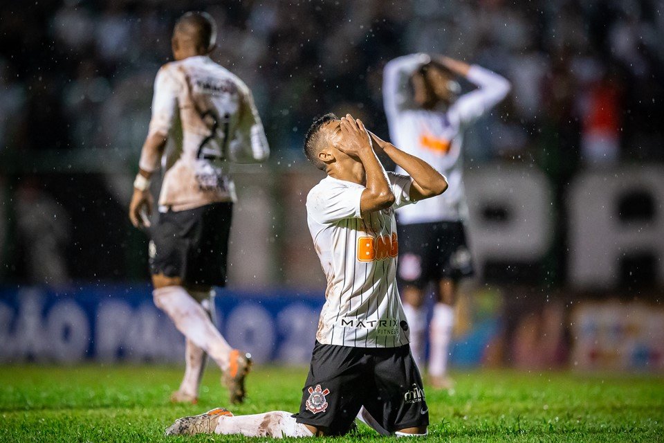 Corinthians 1 x 1 Goiás; Verdão sai na frente, mas cede empate