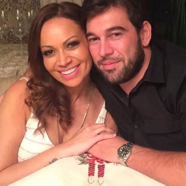 Solange Almeida e Leandro Adriani