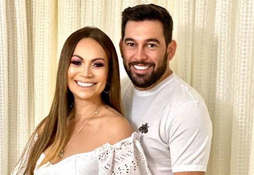 Solange Almeida e Leandro Adriani