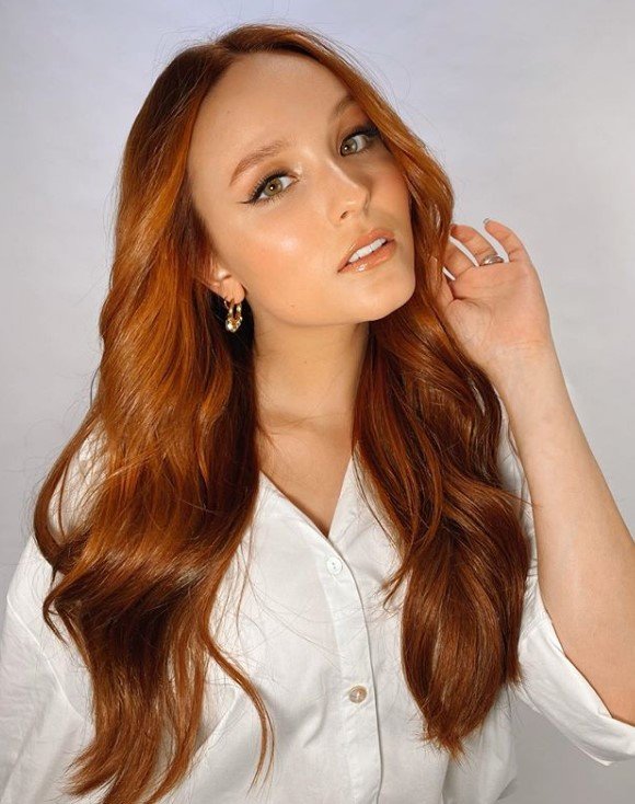 Larissa Manoela ruiva