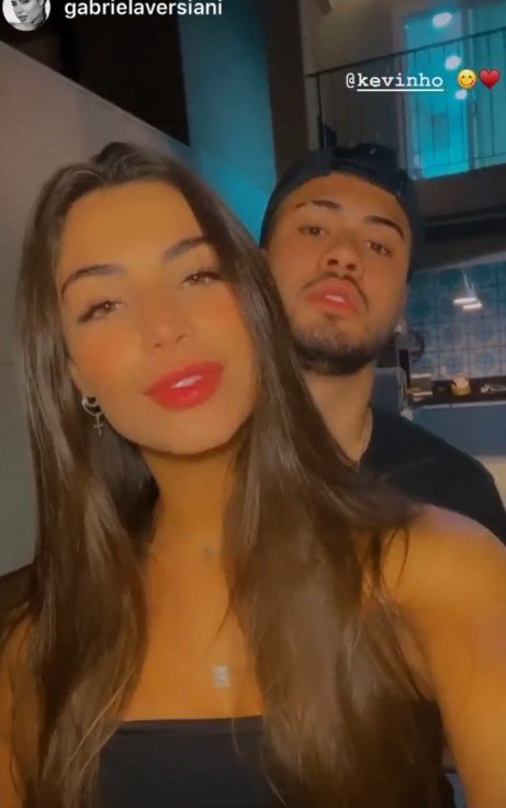 Gabriela Versiani e Kevinho