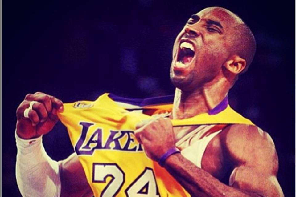 Ex-jogador Kobe Bryant morre em acidente aéreo