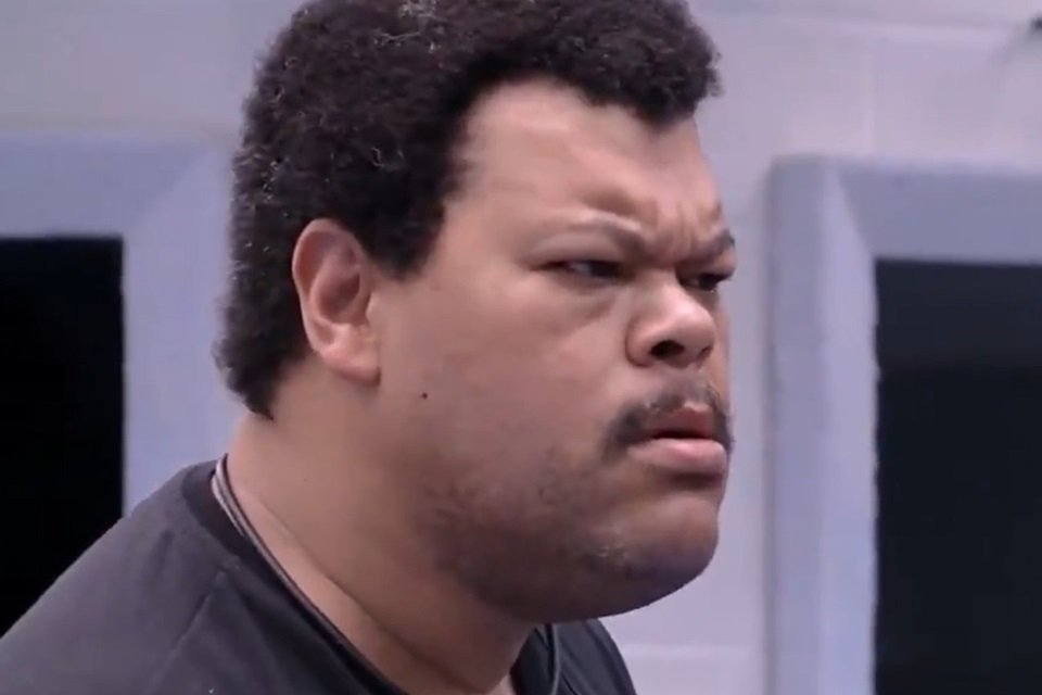 Babu irritado