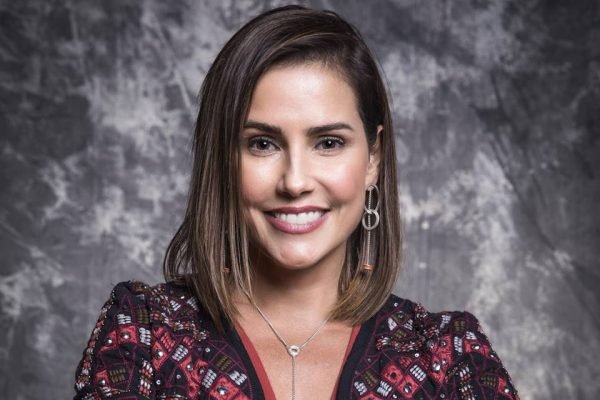 Deborah Secco Salve-se Quem Puder