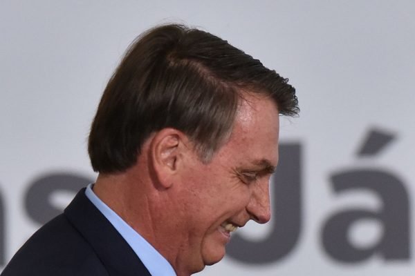 Bolsonaro amplia vantagem no 1ª turno da reeleição, diz pesquisa