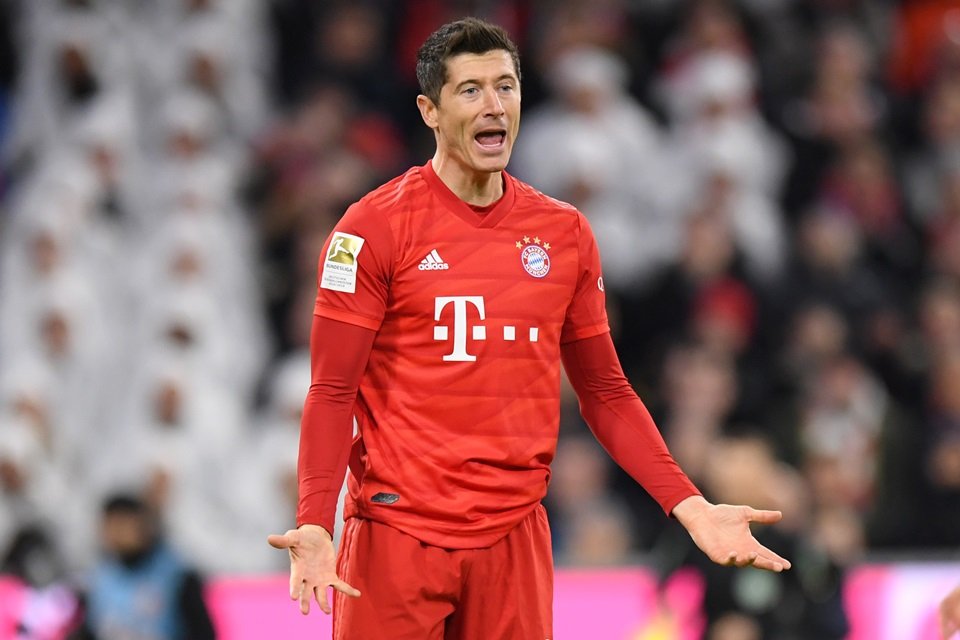 Bayern de Munique empata com RB Leipzig e mantém a liderança