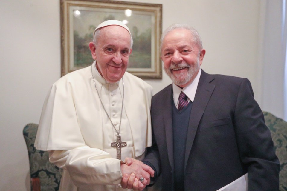 Lula diz que encontrará o papa na terça (20) e pedirá benção ao Brasil