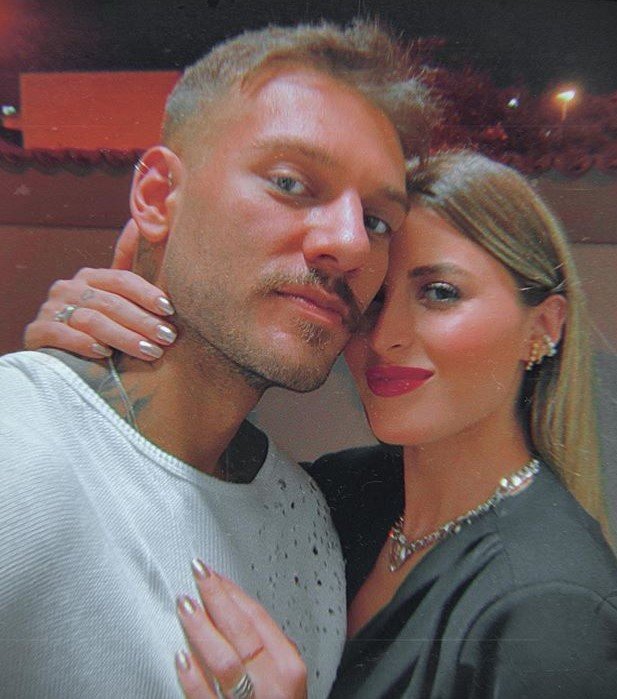 Lucas Lucco e a noiva Lorena Carvalho em clima de romance