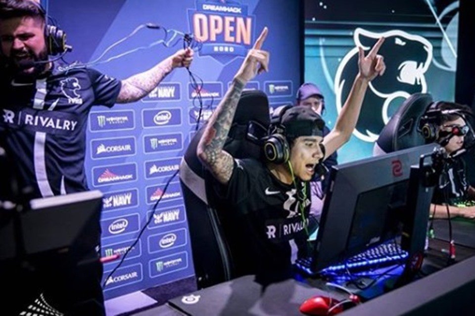 Cs Go Furia Lidera Dreamhack Anaheim Após Primeiro Dia Perfeito Metrópoles