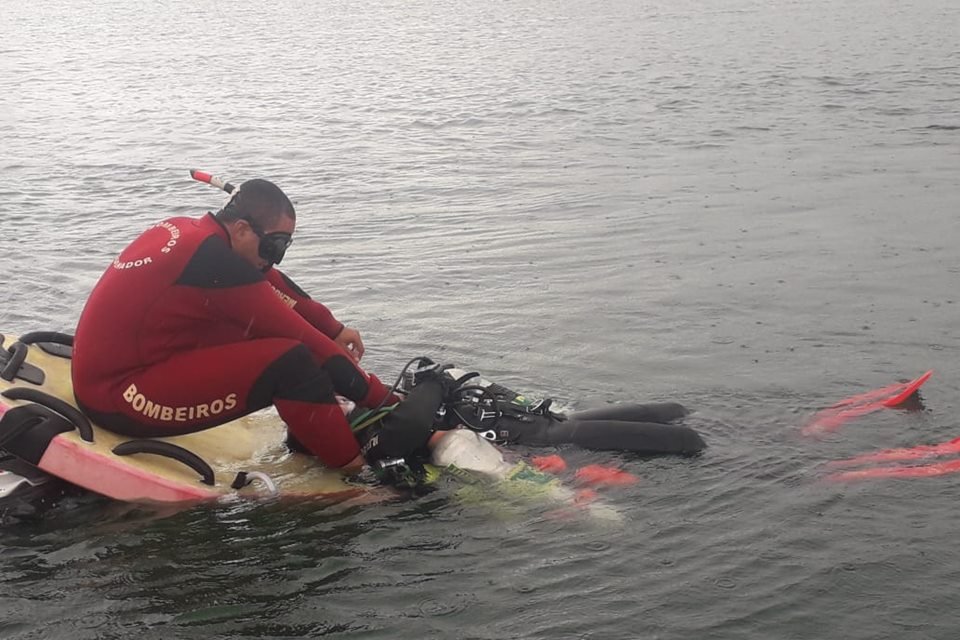 Resultado de imagem para Mergulhadora morre afogada no Lago Paranoá, no DF