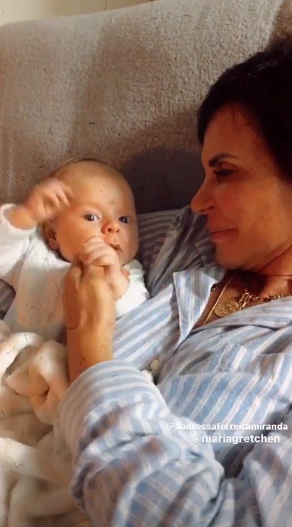 Gretchen e o neto Bento, filho de Thammy Miranda e Andressa Ferreira