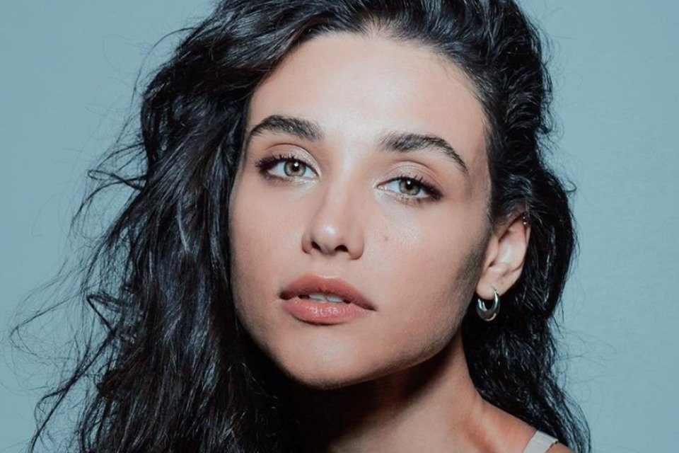 Débora Nascimento em foto no Instagram