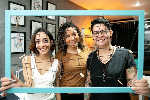 Mulheres tatuadoras