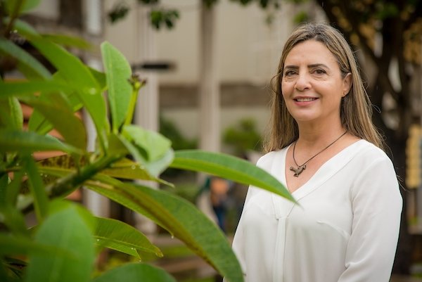 Rosana Tidon (foto em destaque), 58 anos, é coordenadora do programa de pós-graduação em ecologia da UnB