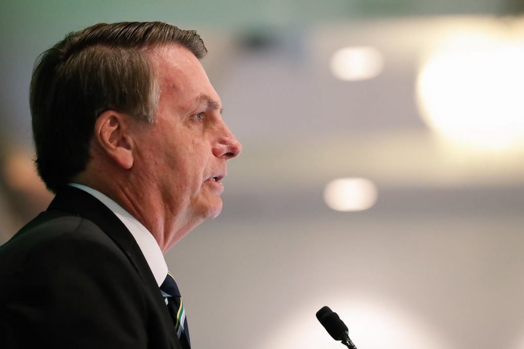 Bolsonaro de perfil