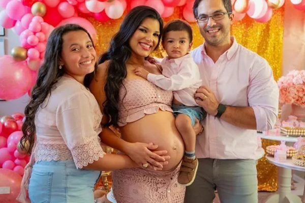 Juliane Almeida e família