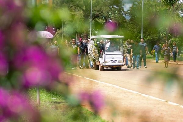 Enterro de Igor, rapaz assassinado na EPNB