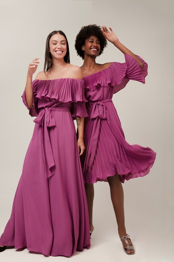 Mulheres com vestidos