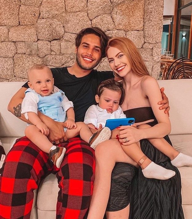 Sarah Poncio, Jonathan Couto e os bebês