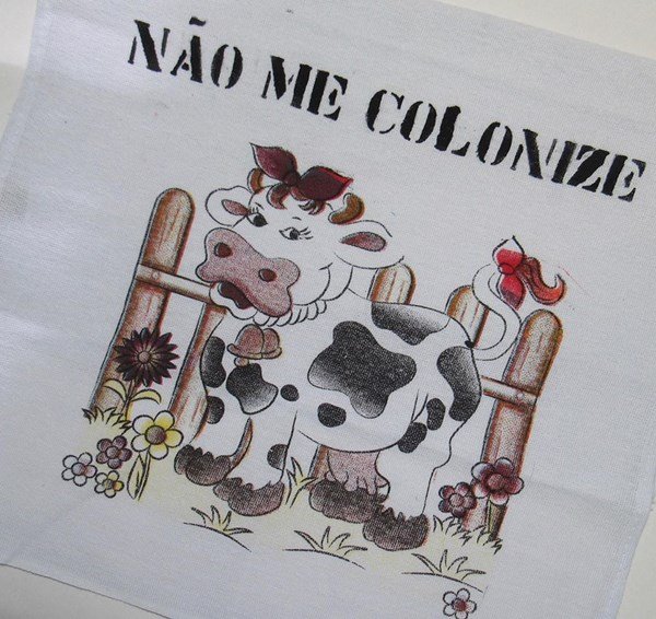 O pano de prato decorado pode combinar com o restante da decoração da sua  cozinha ou pode ser usa…