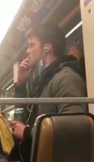 Homem é acusado de espalhar coronavírus no metrô