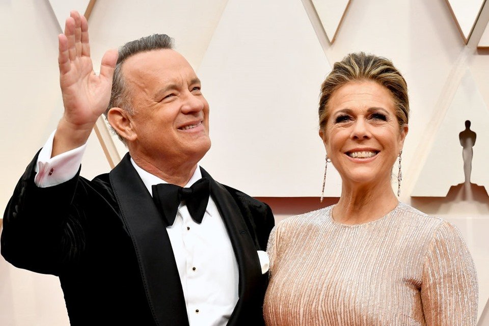 Tom Hanks e Rita Wilson na chegada do Oscar de 2020