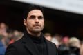 Mikel Arteta de preto