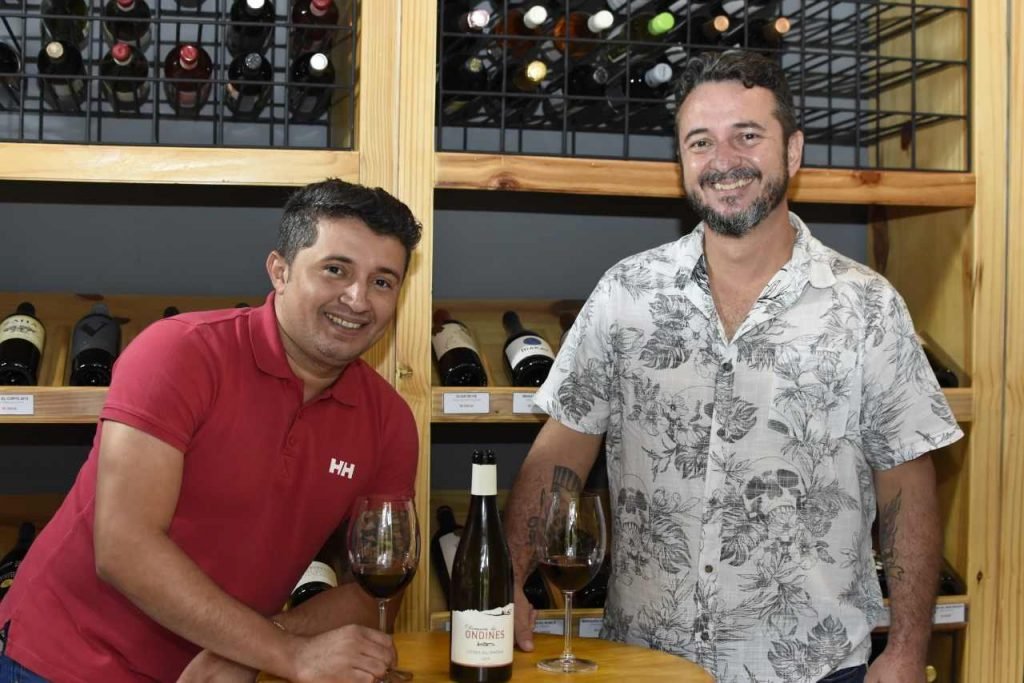 O empresário e sommelier Antônio Cunha e o chef Kennedy Nunes