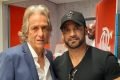 Jorge Jesus ao lado de Hadson