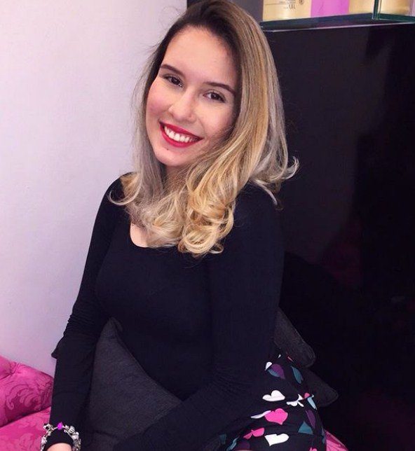 Solange Gomes surpreende fãs ao posar com a filha “Lindas” Metrópoles Solange Gomes surpreende fãs ao posar com a filha “Lindas” Metrópoles
