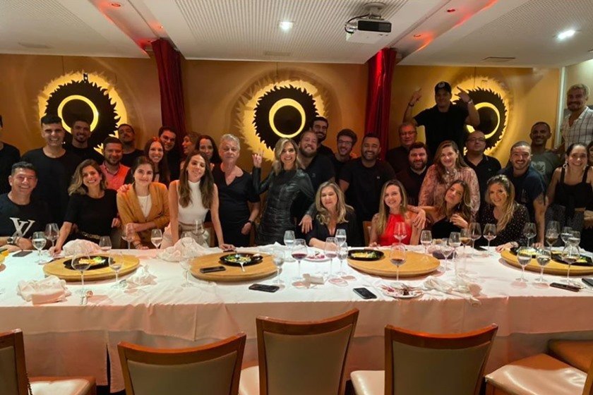 Carol Sampaio e convidados do jantar no Copacabana Palace