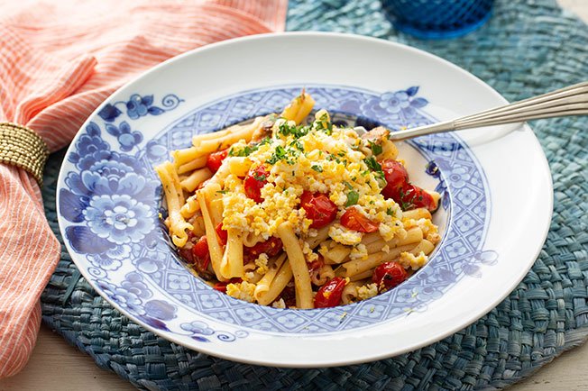Macarrão com sardinha e limão
