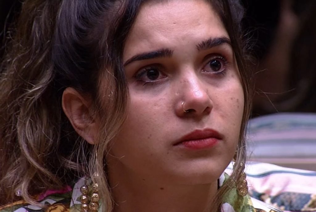Gizelly preocupada ao saber do coronavírus